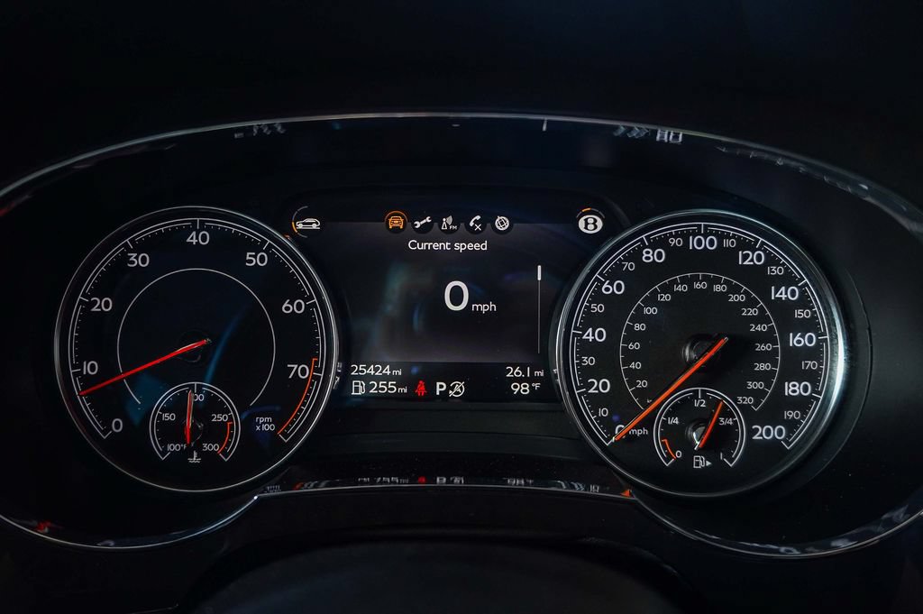Used 2019 Bentley Bentayga AWD/4WD image 23