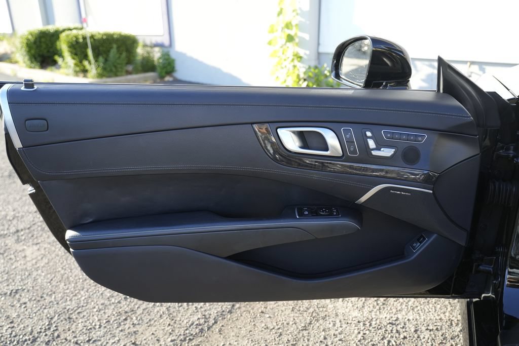 Used 2015 Mercedes-Benz SL 400 w/ Premium I Package image 18