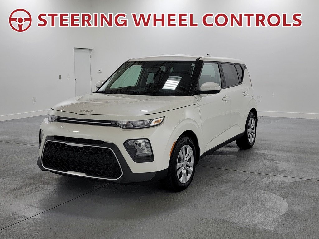 Used 2022 Kia Soul LX FWD image 4