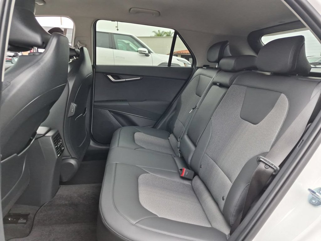 New 2026 Kia Niro EX FWD image 25