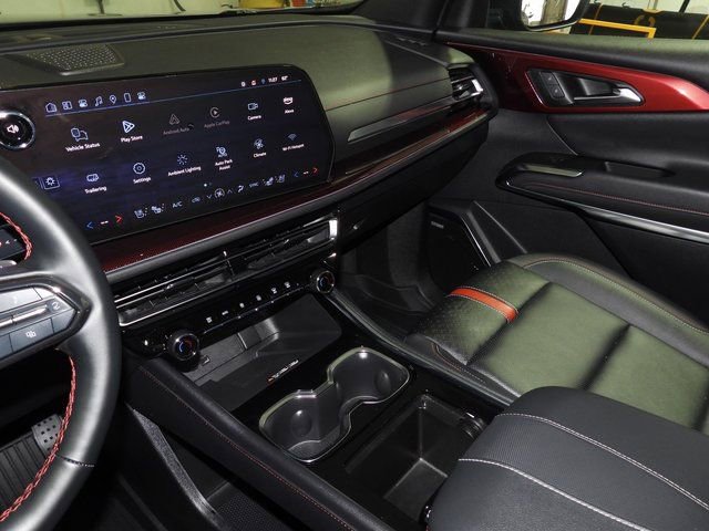 Used 2024 Chevrolet Traverse RS w/ LPO, Floor Liner Package image 39