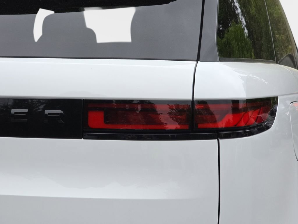 New 2026 Land Rover Range Rover Sport SE AWD/4WD image 36