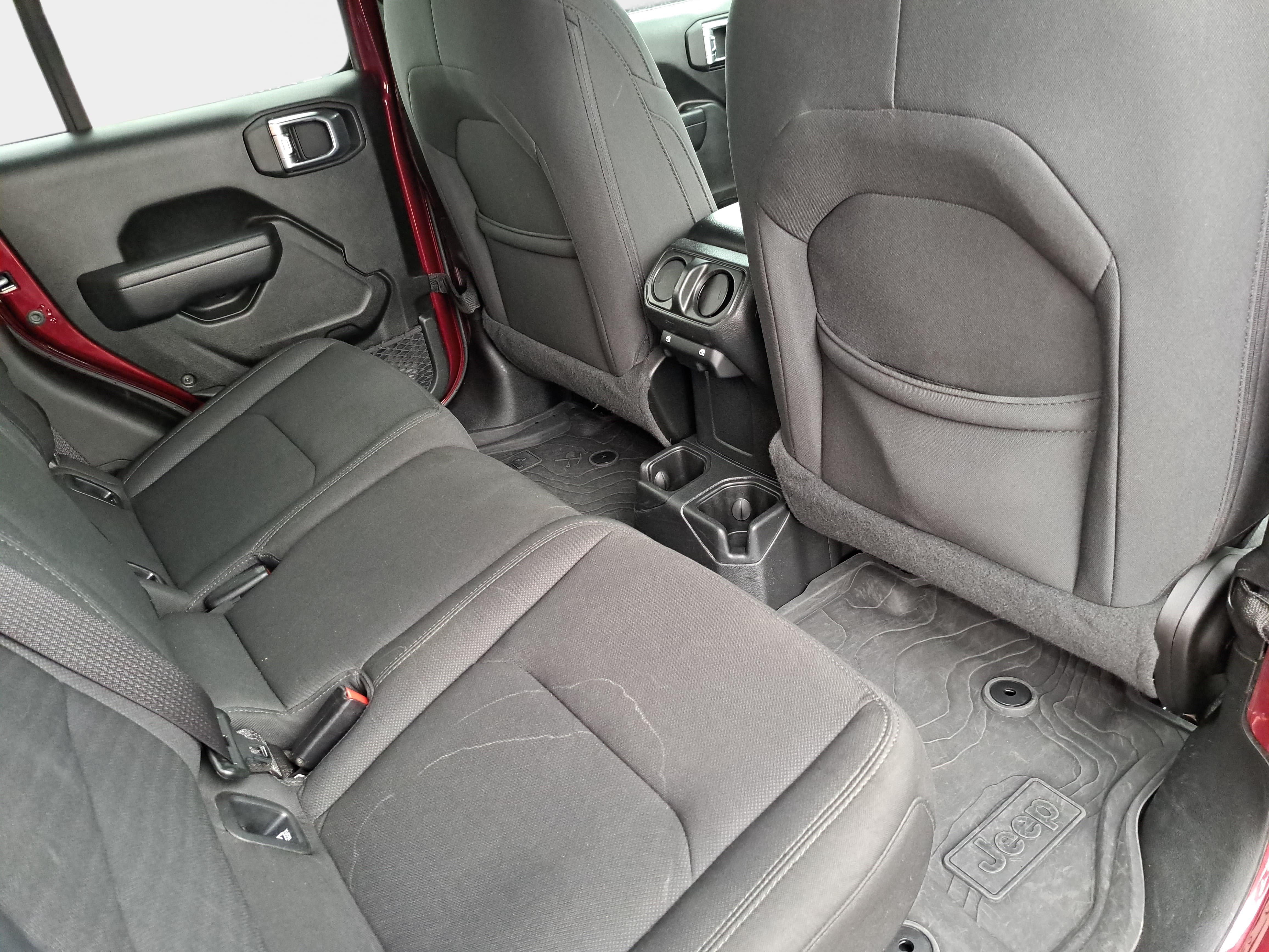 Used 2022 Jeep Gladiator Sport AWD/4WD image 11