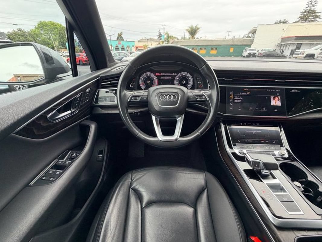 Used 2021 Audi Q7 3.0T Premium Plus w/ Premium Plus Package AWD/4WD image 32