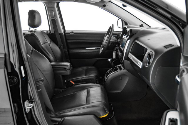 Used 2017 Jeep Compass High Altitude image 25