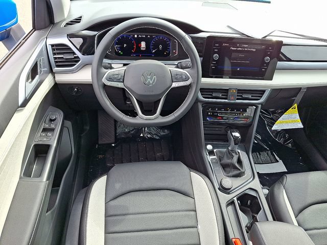 Used 2025 Volkswagen Taos SEL w/ Black Wheel Plus Package AWD/4WD image 10
