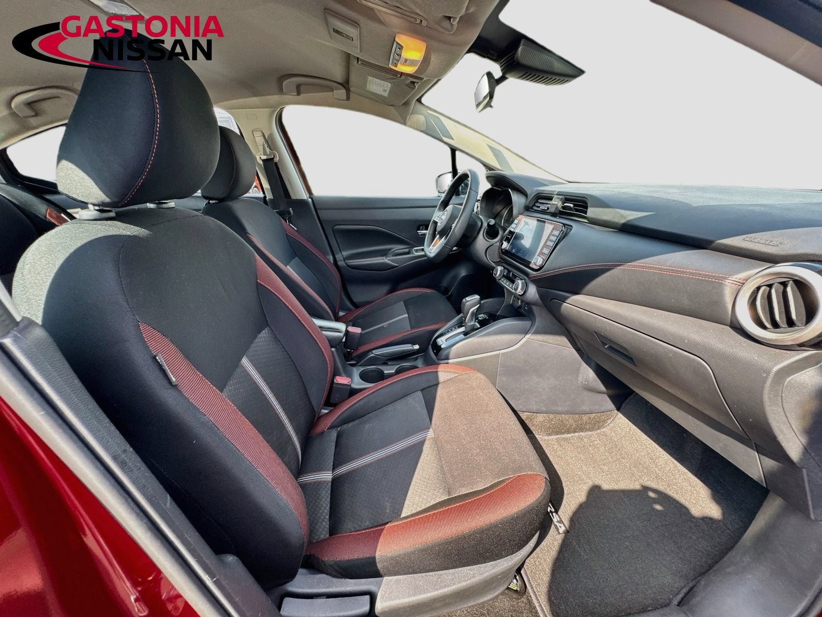 Used 2024 Nissan Versa SR FWD image 36