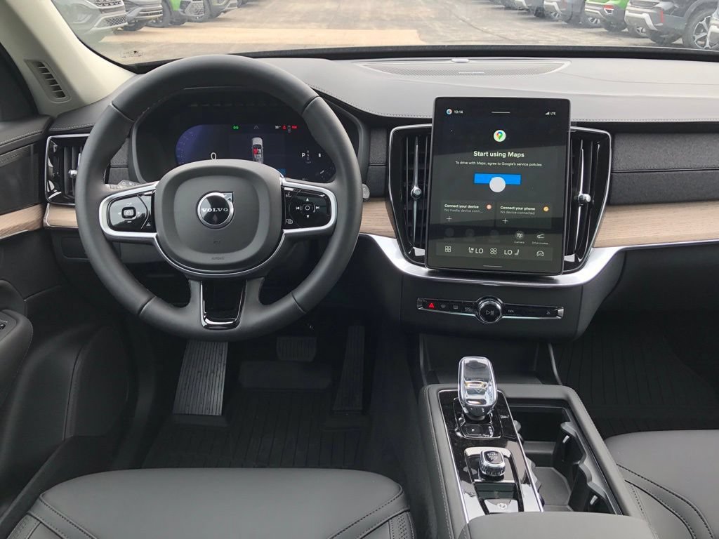 New 2026 Volvo XC90 B6 Plus w/ Protection Package Premier AWD/4WD image 10