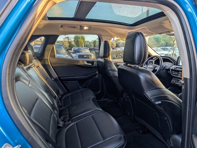 Used 2020 Ford Escape SE Sport image 14