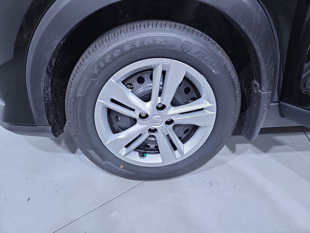 New 2025 Nissan Kicks Play S image 26