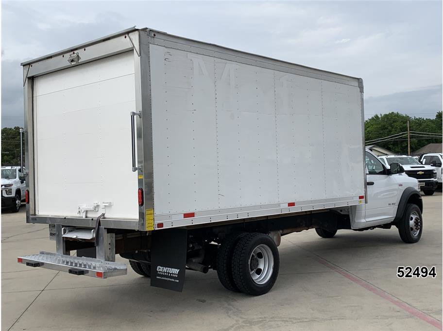 Used 2022 RAM 4500 Tradesman RWD image 2