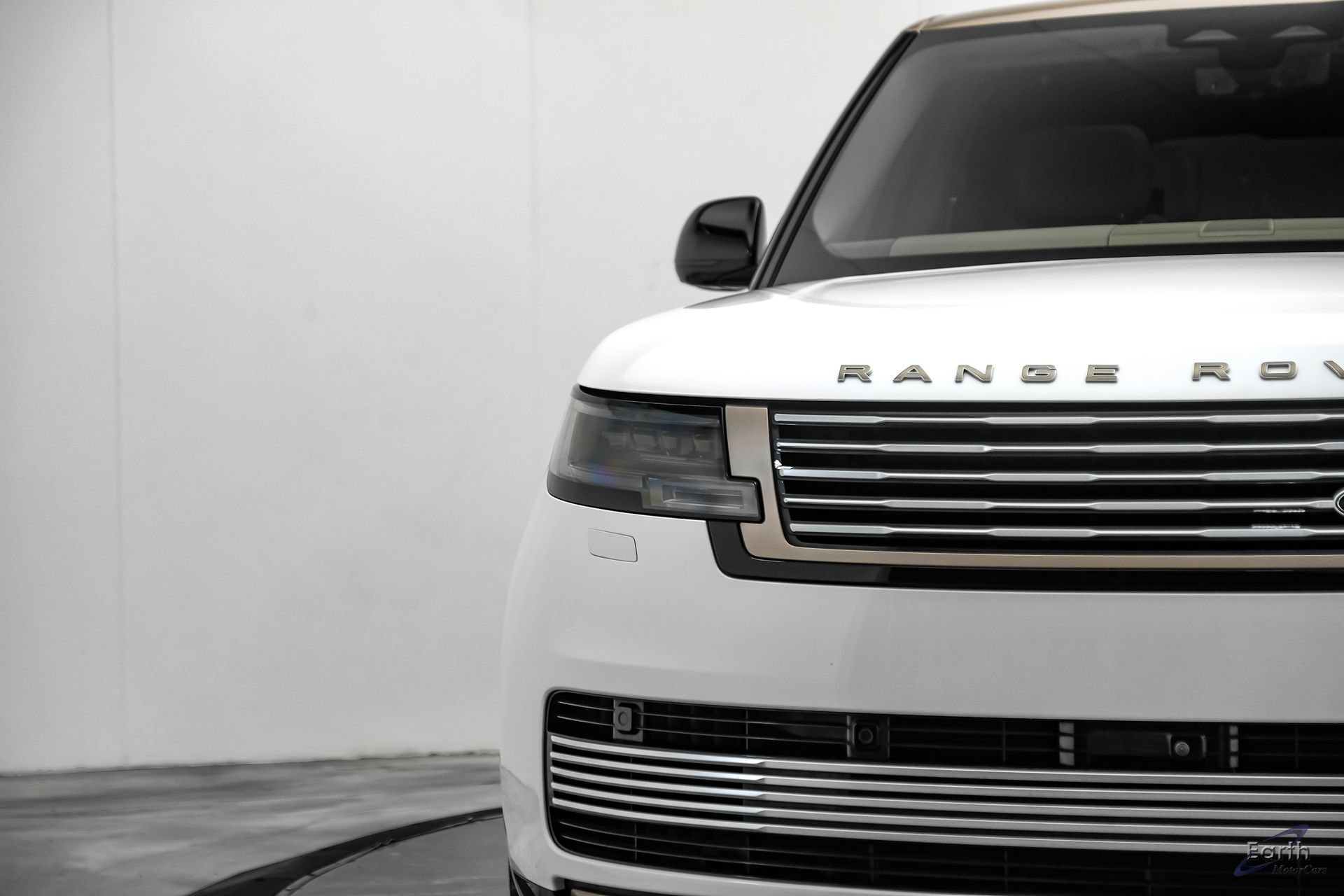 Used 2024 Land Rover Range Rover SV AWD/4WD image 31