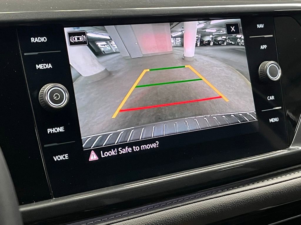 Used 2023 Volkswagen Taos SEL image 28