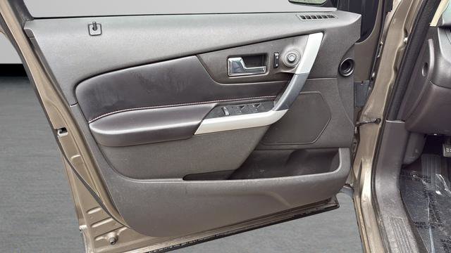 Used 2013 Ford Edge SEL FWD image 11