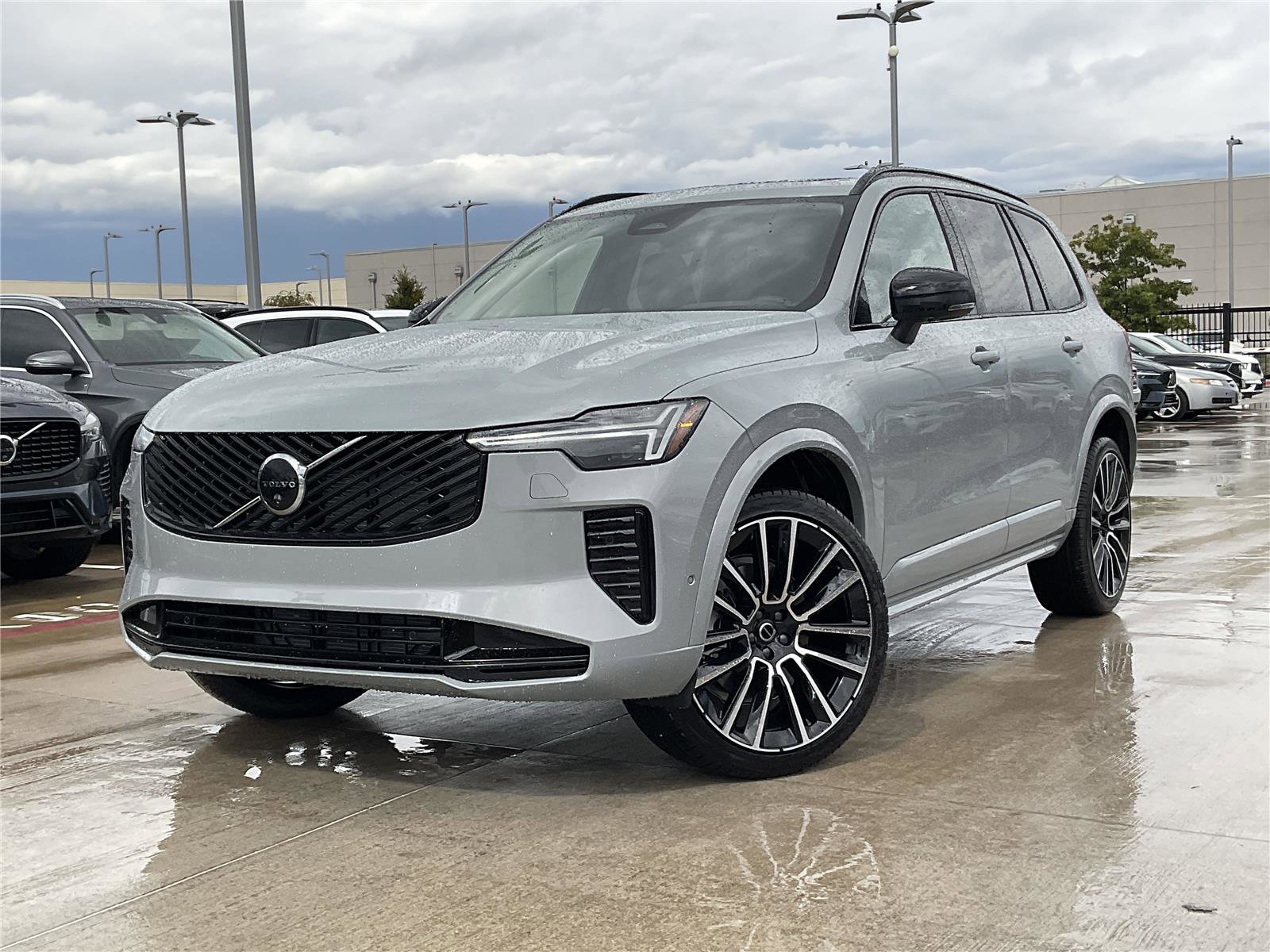 New 2026 Volvo XC90 B6 Ultra w/ Lounge Package image 2