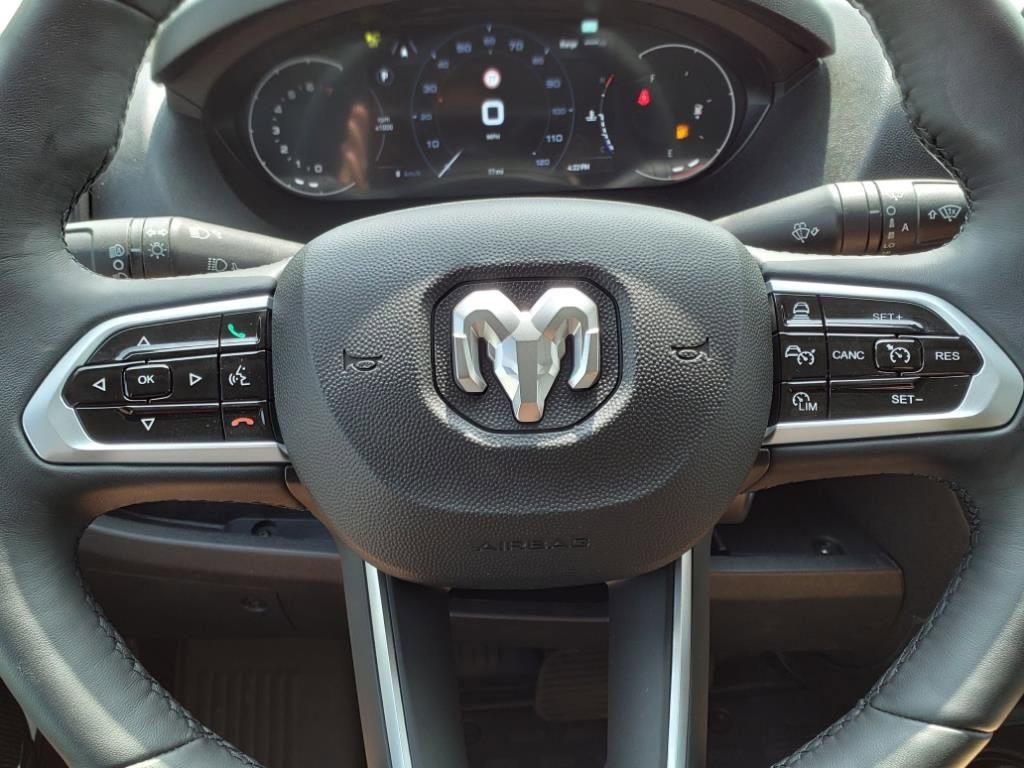 New 2024 RAM ProMaster 3500 w/ Premium Convenience Group image 14