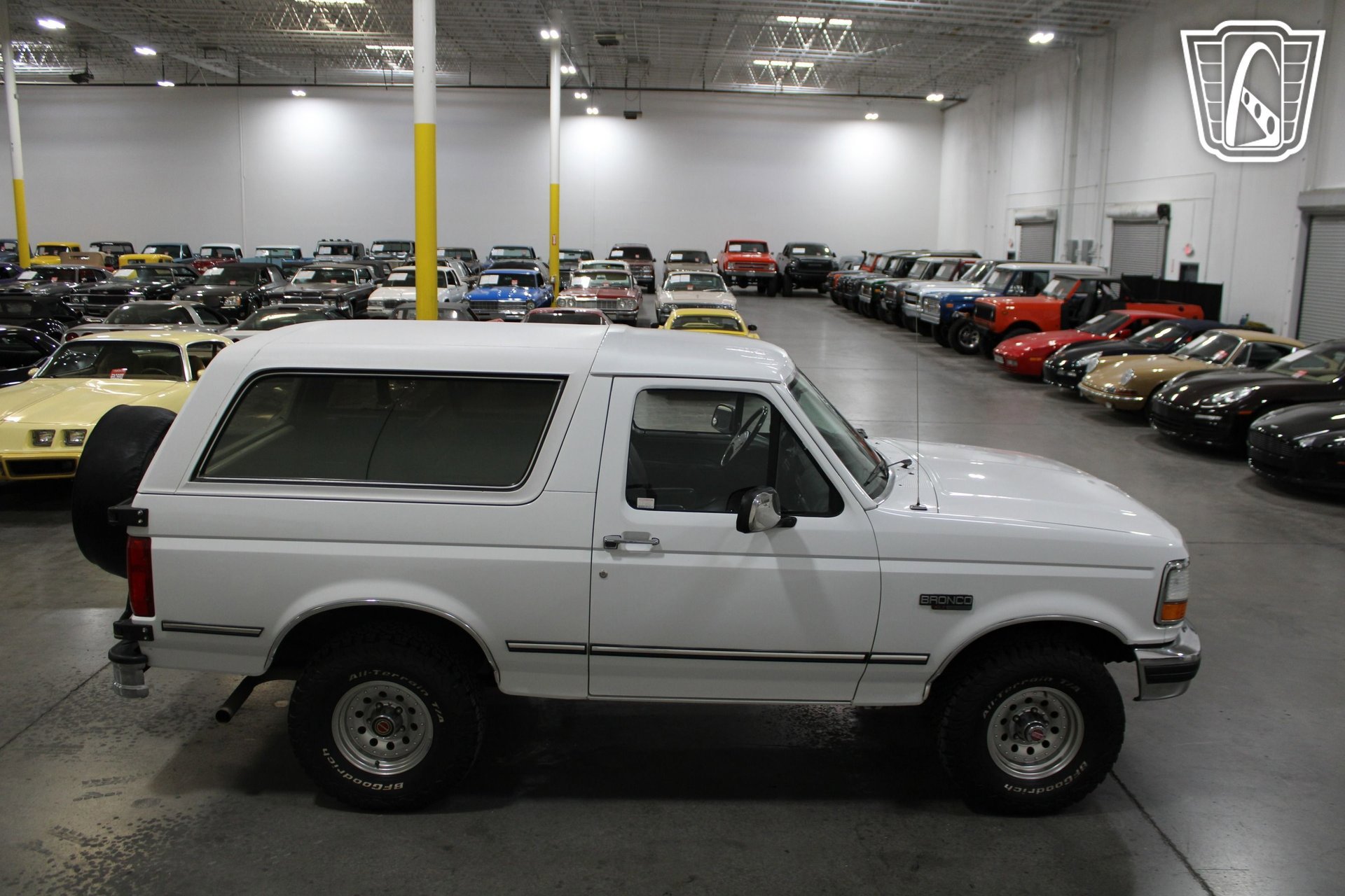 Used 1992 Ford Bronco XLT image 21
