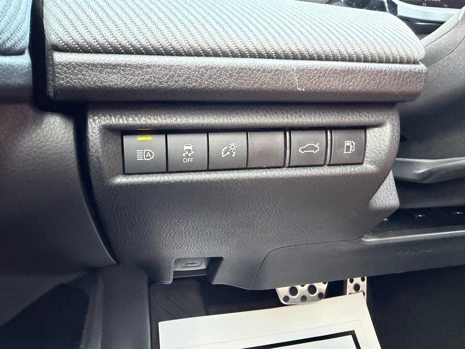 Used 2025 Toyota Camry SE FWD image 26