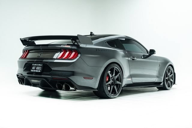 Used 2020 Ford Mustang Shelby GT500 w/ Carbon Fiber Track Pack RWD image 12