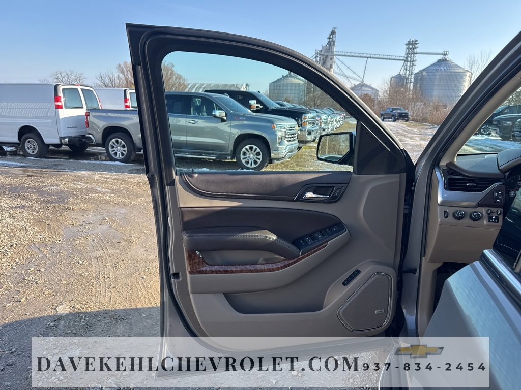 Used 2017 Chevrolet Suburban Premier image 9