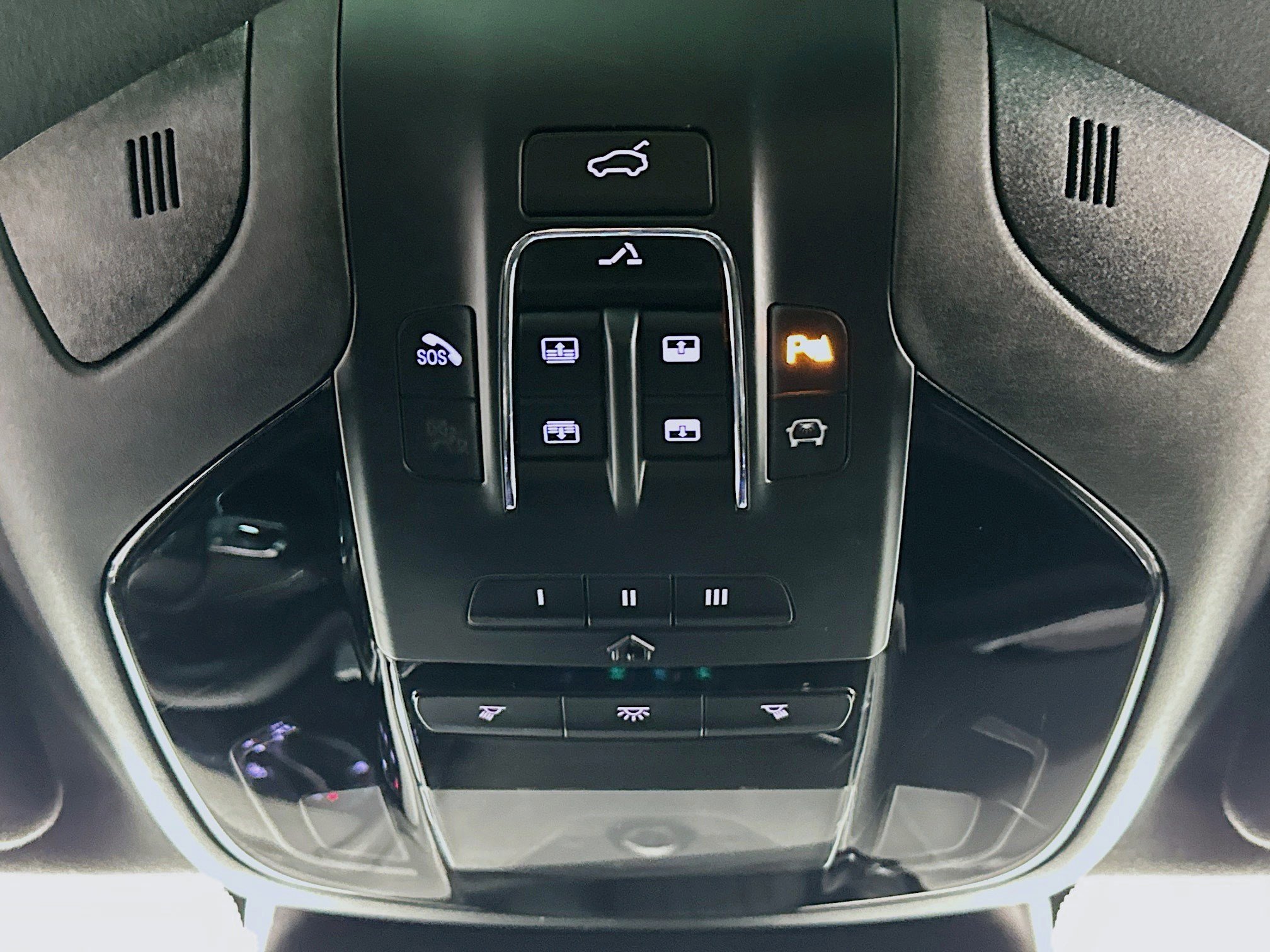 Used 2023 Maserati Levante Modena image 17