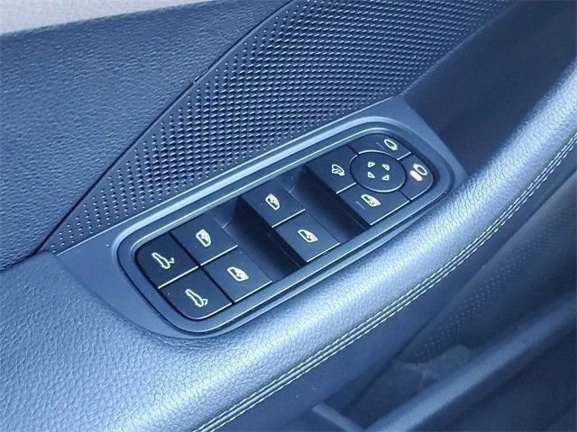 Certified 2025 Porsche Panamera image 20