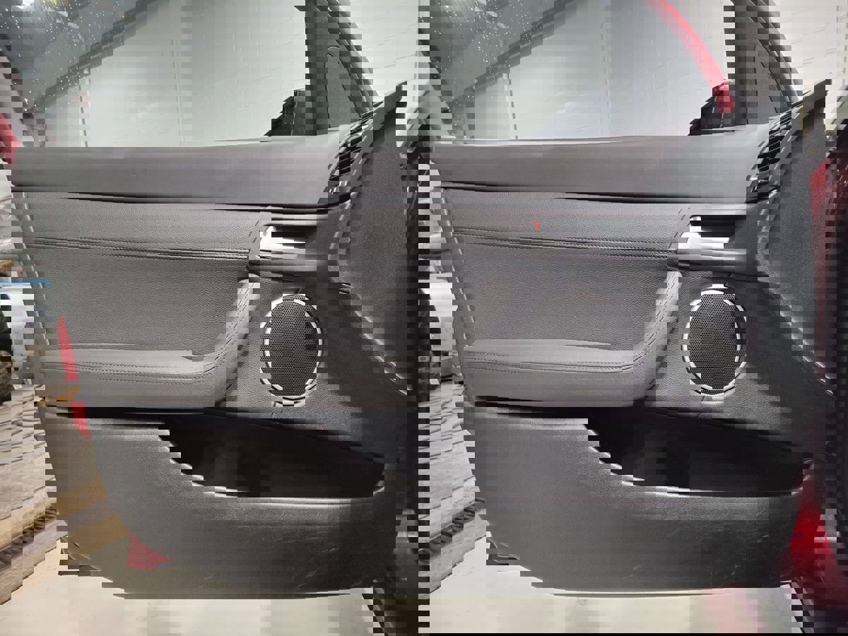 Used 2009 Pontiac G8 GXP image 20