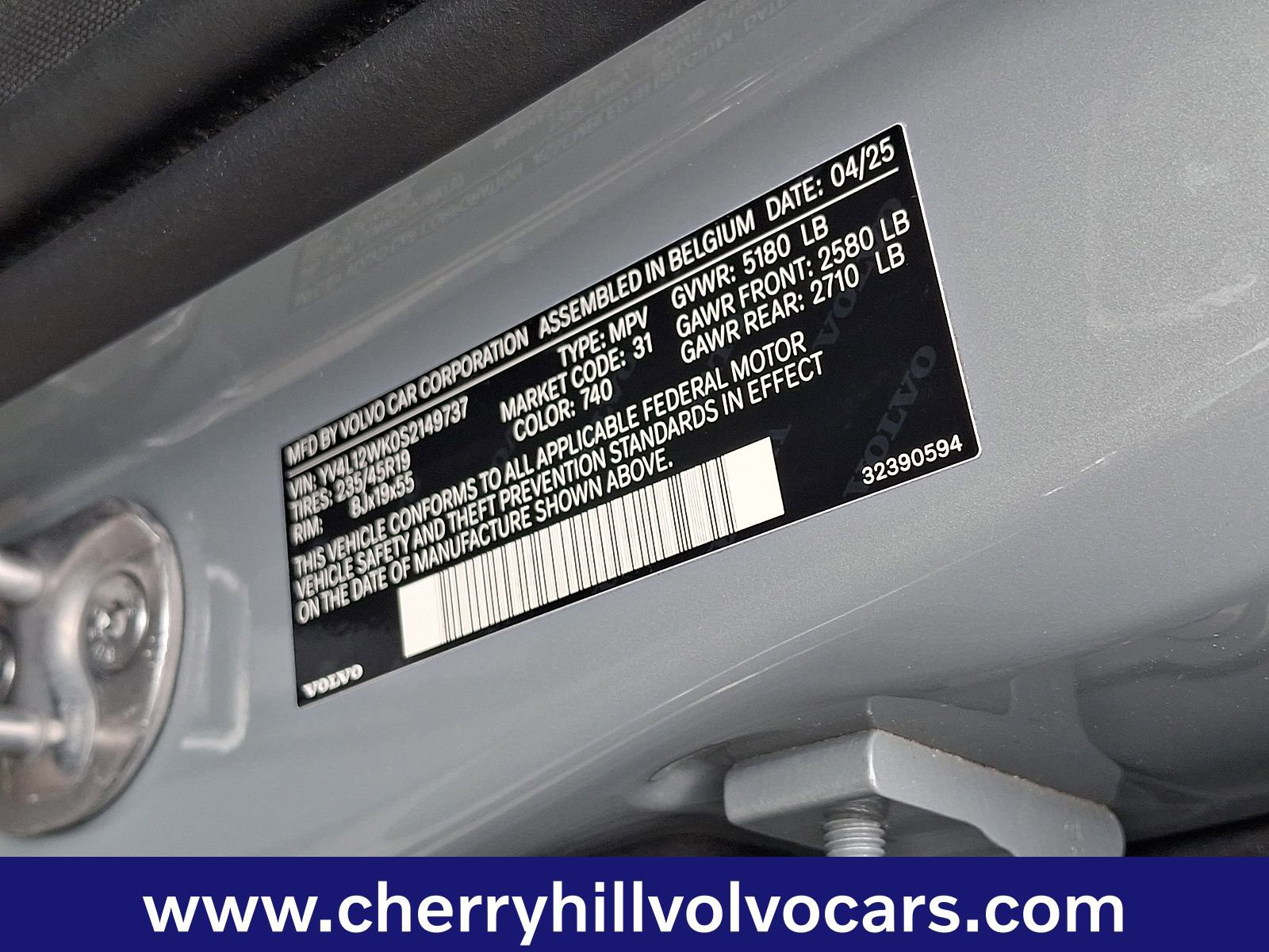 Certified 2025 Volvo V60 B5 Cross Country Plus image 28