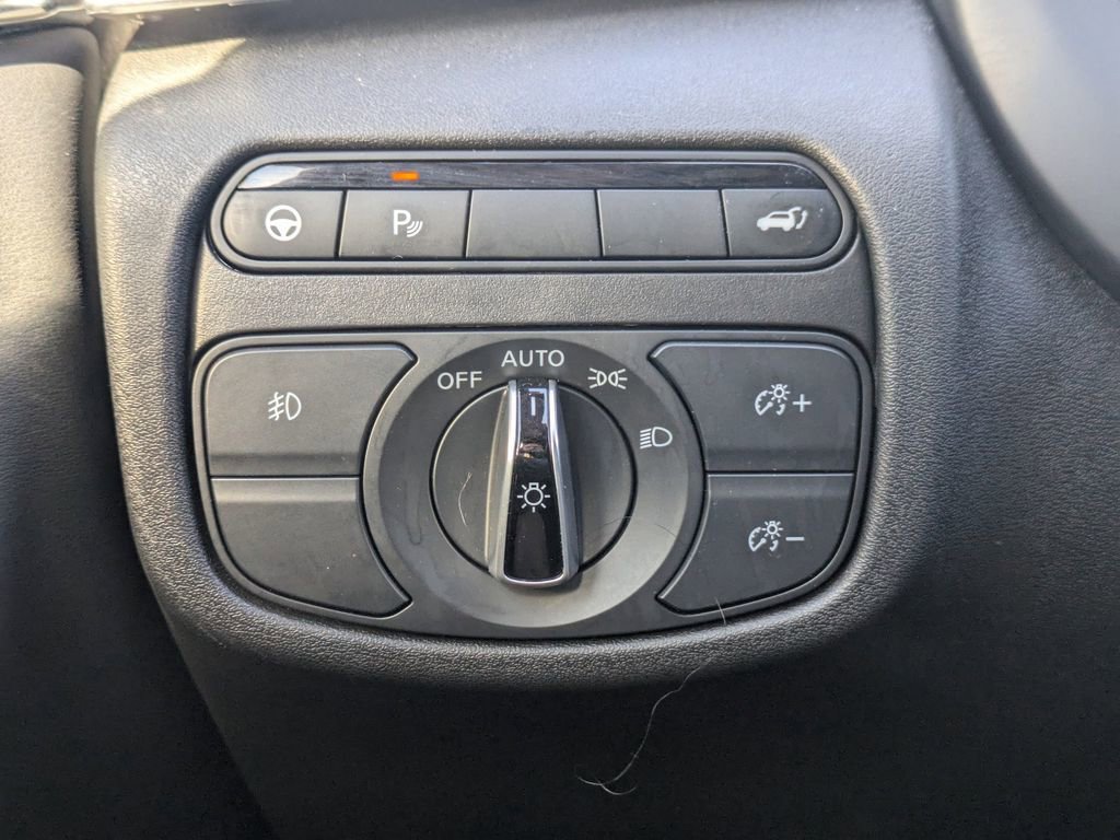 Certified 2025 INFINITI QX55 Essential image 27