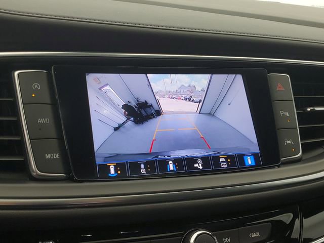 Used 2023 Buick Enclave Avenir w/ Avenir Technology Package image 31