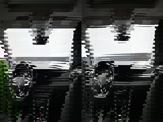 New 2026 Volkswagen Taos SE image 10