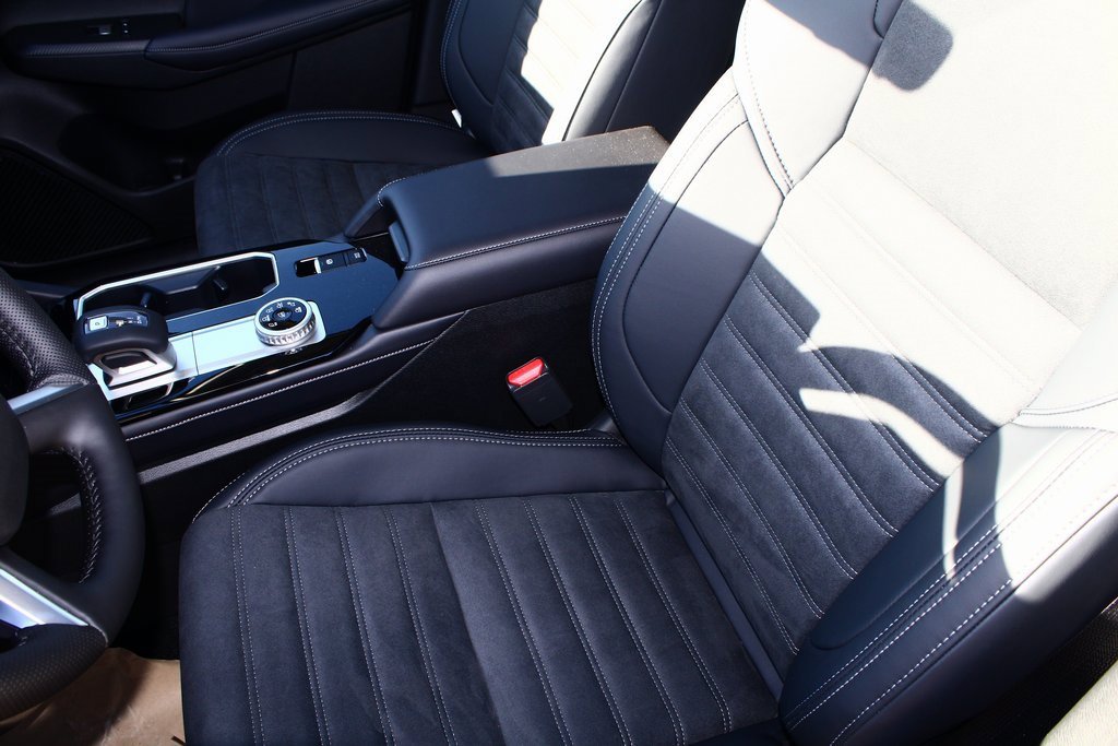 New 2026 Mitsubishi Outlander Trail Edition image 4