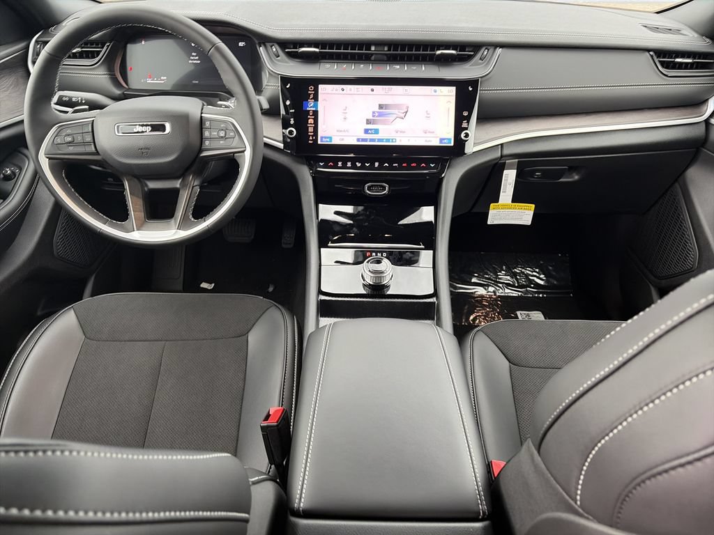 New 2026 Jeep Grand Cherokee Altitude RWD image 13