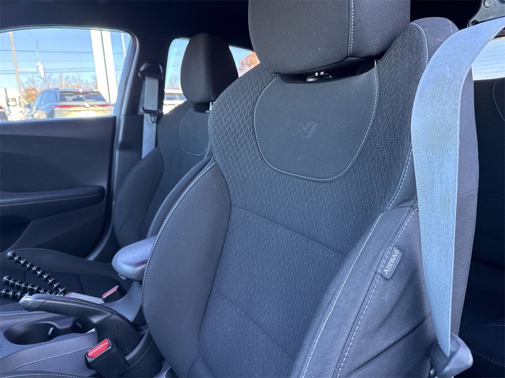 Used 2019 Hyundai Veloster N N image 9