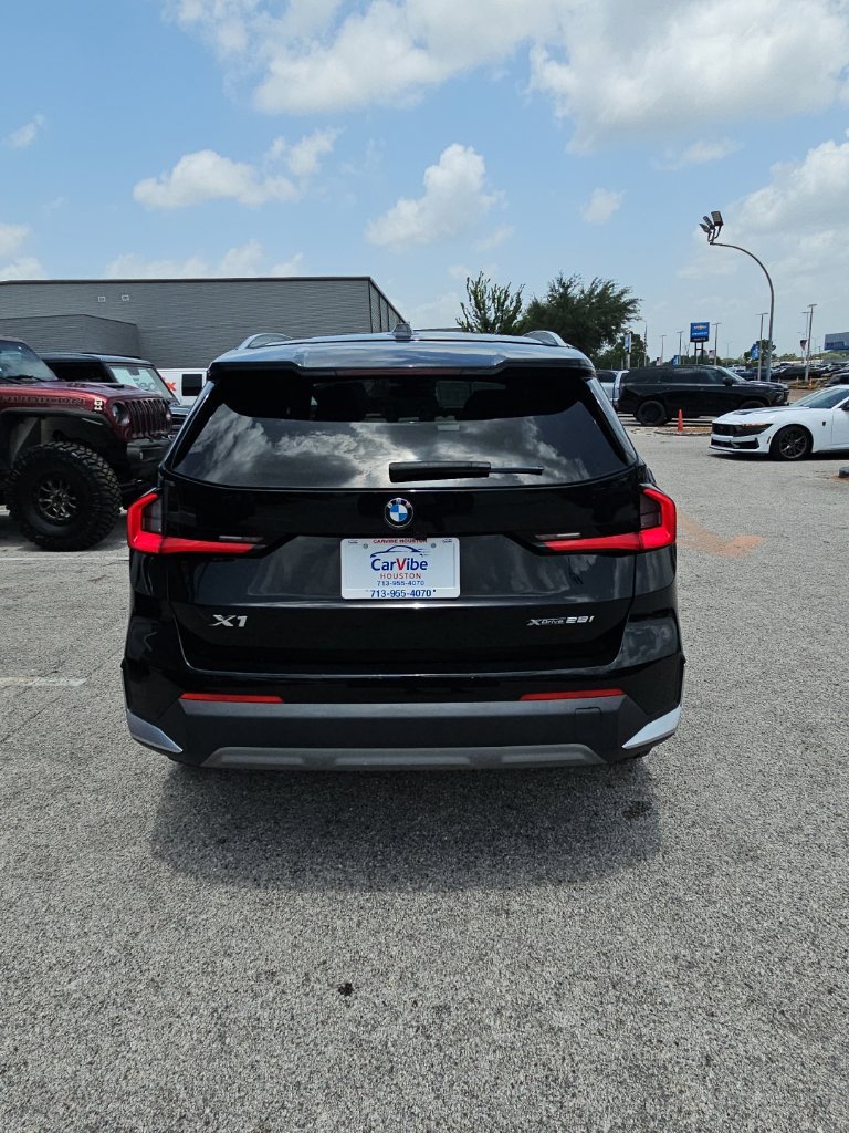 Used 2023 BMW X1 xDrive28i AWD/4WD image 6