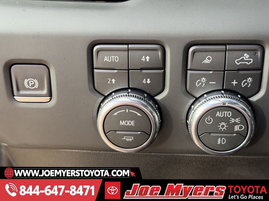 Used 2026 GMC Sierra 2500 AT4 w/ Technology Package image 25