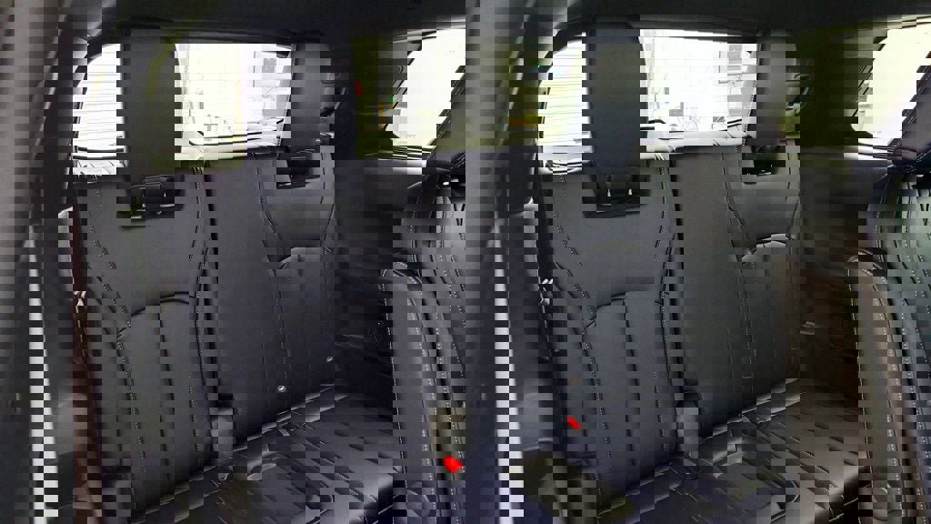 Used 2026 INFINITI QX60 Sport w/ Dark Cargo Package image 25