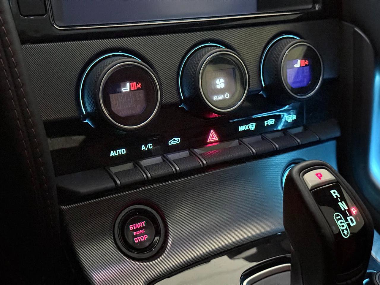 Used 2017 Jaguar F-TYPE R image 30