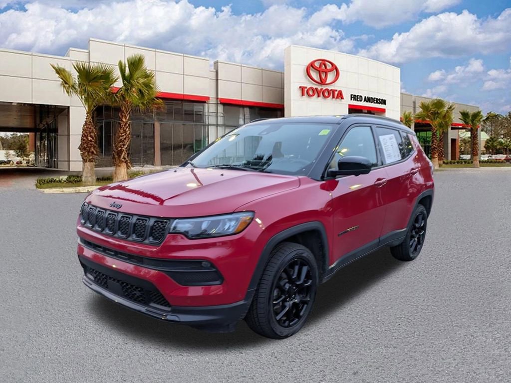 Used 2024 Jeep Compass Latitude w/ Convenience Group image 8