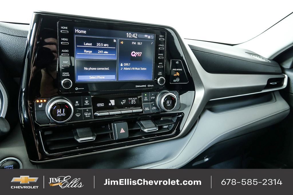 Used 2020 Toyota Highlander XLE image 12