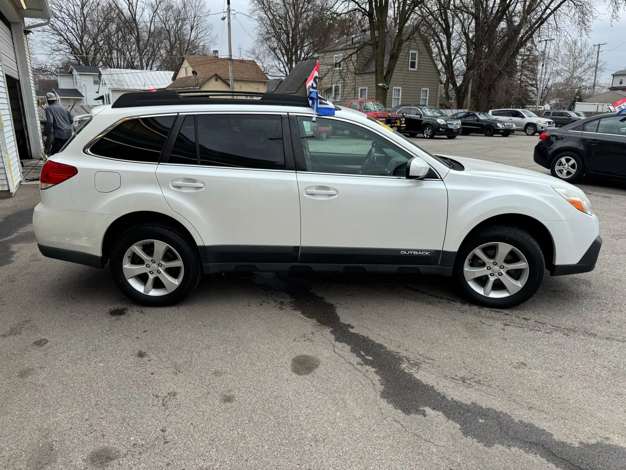 Used 2013 Subaru Outback 2.5i Premium image 9