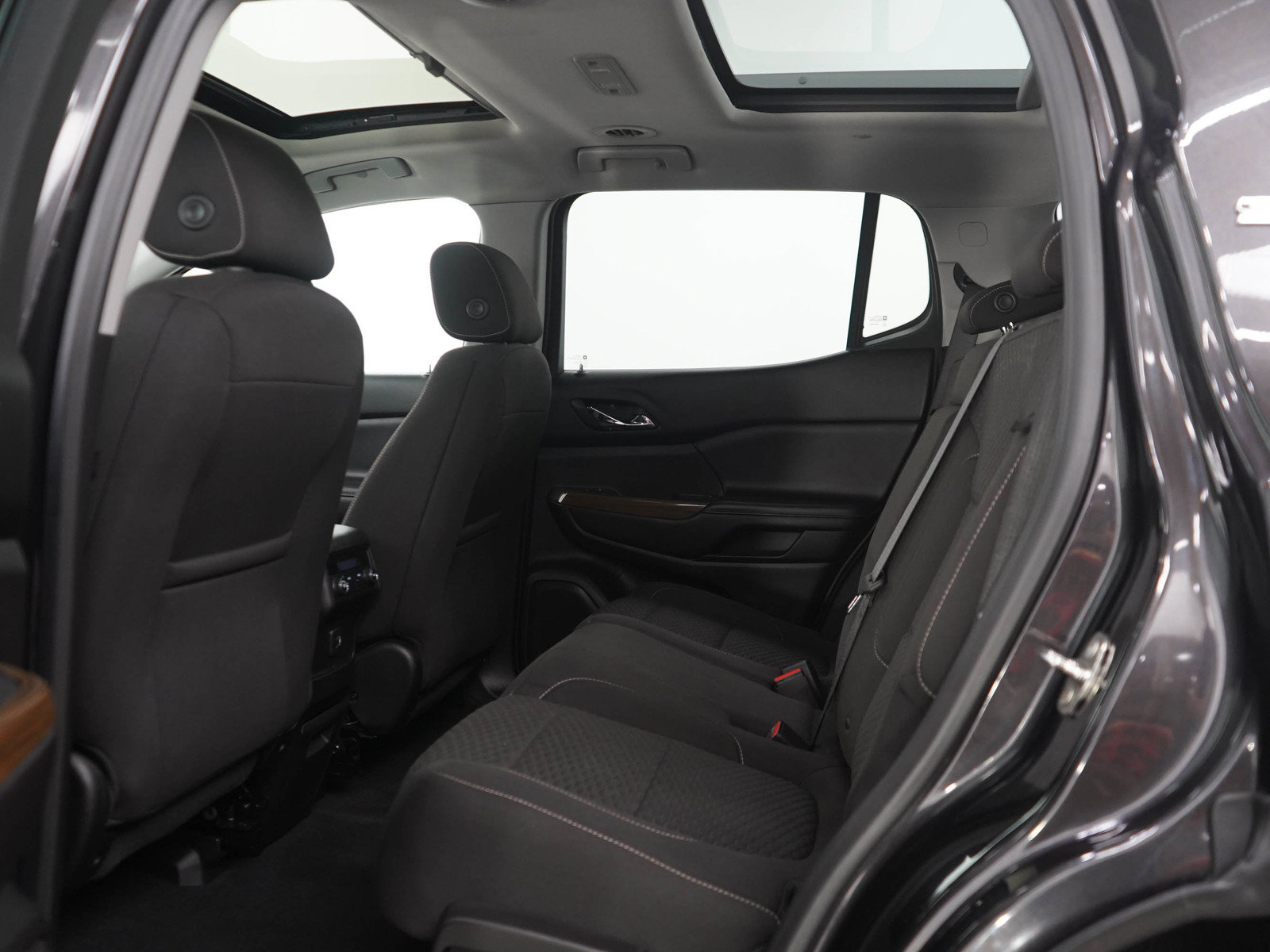 Used 2018 GMC Acadia SLE AWD/4WD image 18