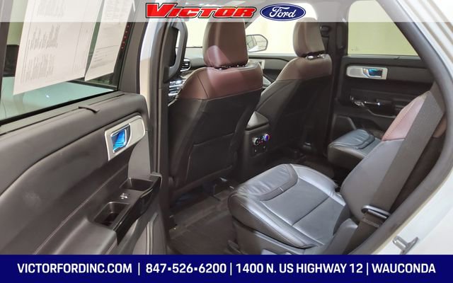 Used 2024 Ford Explorer Platinum w/ Technology Package AWD/4WD image 10