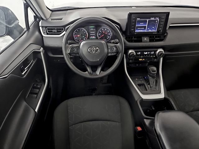 Used 2022 Toyota RAV4 XLE w/ Convenience Package image 11