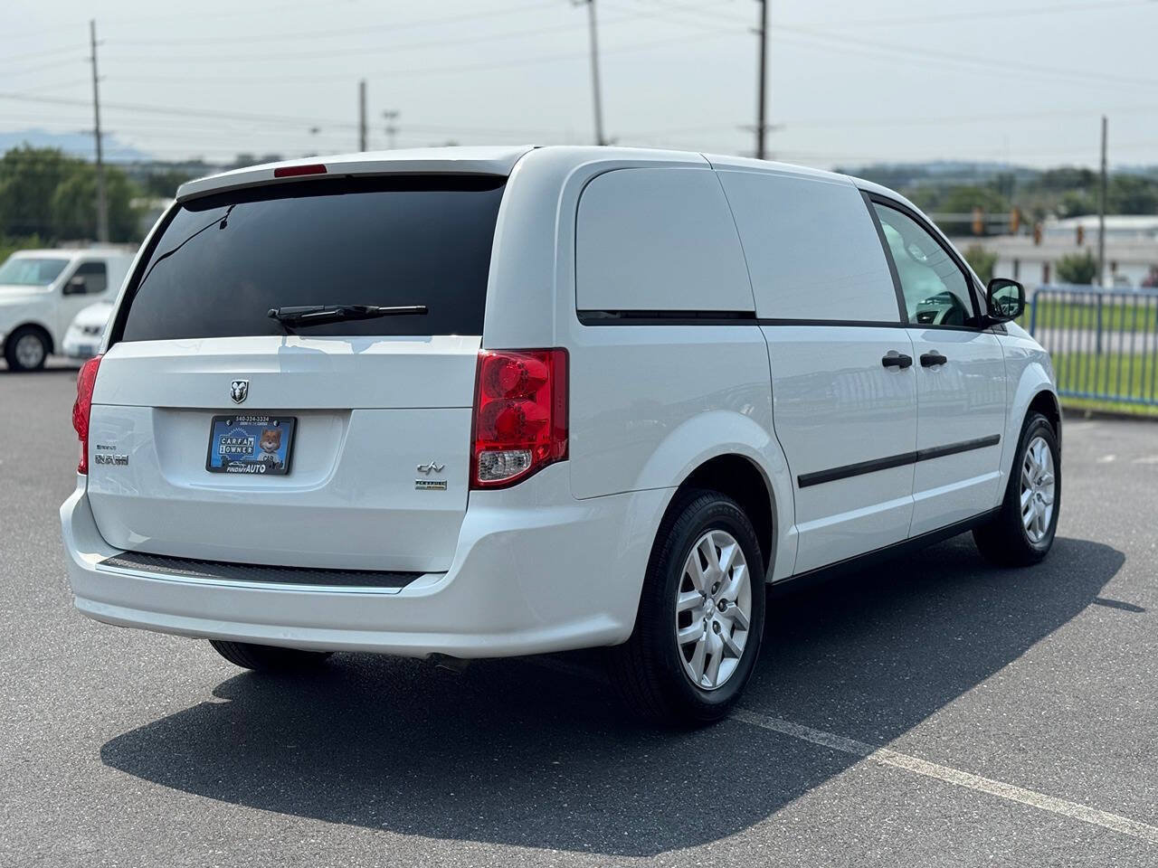 Used 2014 RAM C/V Tradesman FWD image 4