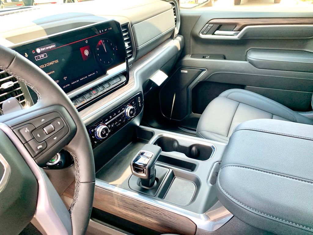 Used 2026 GMC Sierra 1500 SLT w/ SLT Premium Plus Package AWD/4WD image 37