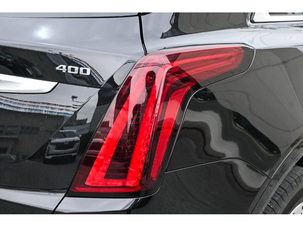 Certified 2024 Cadillac XT5 Premium Luxury w/ Technology Package AWD/4WD image 9