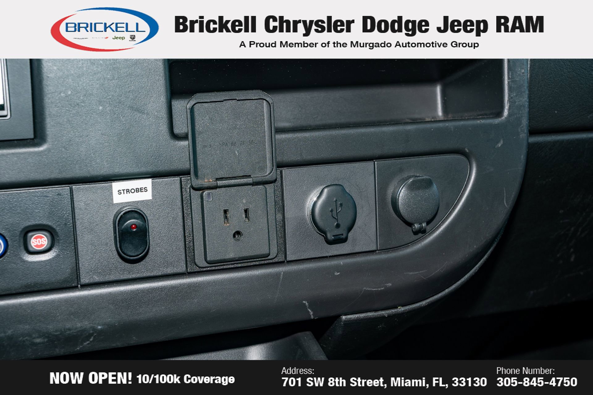 Used 2022 Chevrolet Express 3500 w/ Power Convenience Package image 17