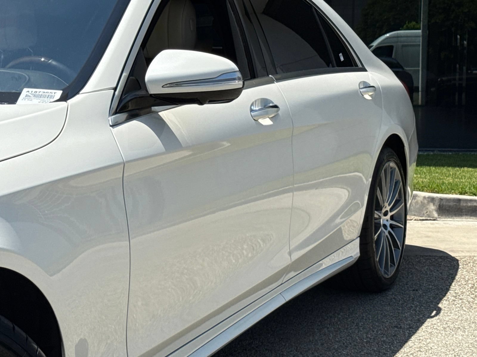 Used 2015 Mercedes-Benz S 550e Plug-In Hybrid Sedan image 4