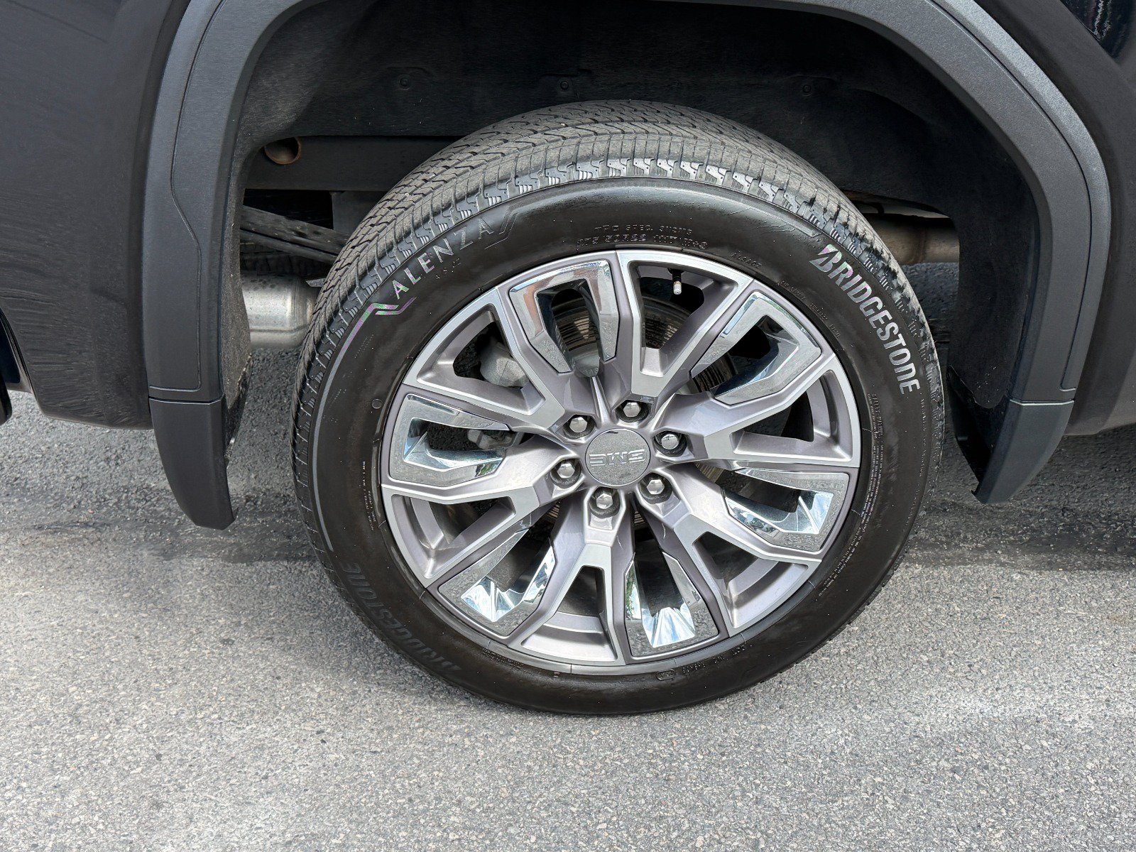 Used 2023 GMC Sierra 1500 Denali AWD/4WD image 11